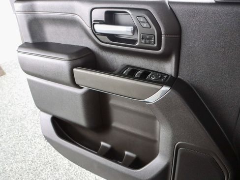 Used 2021 GMC Sierra 2500 AT4 image 23