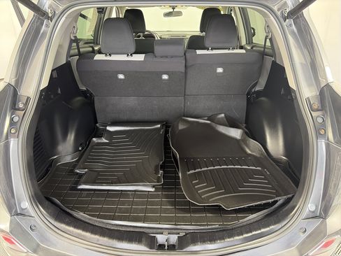 Used 2016 Toyota RAV4 XLE AWD/4WD image 14