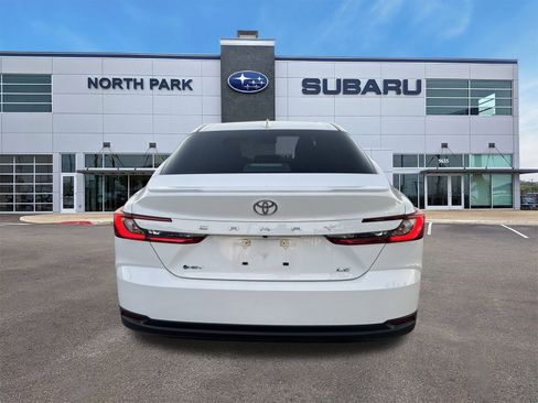 Used 2025 Toyota Camry LE image 4