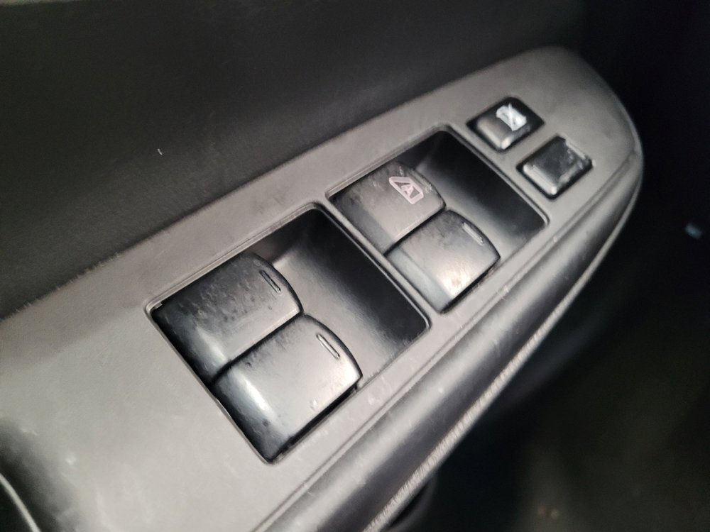 Used 2019 Nissan Versa SV FWD image 27