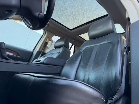 Used 2014 Lincoln MKX AWD w/ Equipment Group 102A image 12