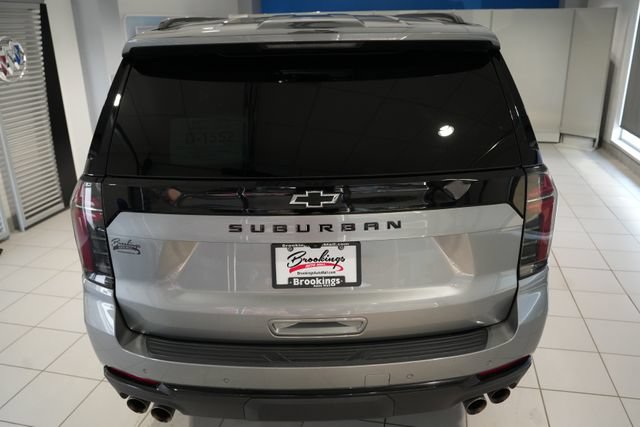 Used 2025 Chevrolet Suburban Z71 AWD/4WD image 9