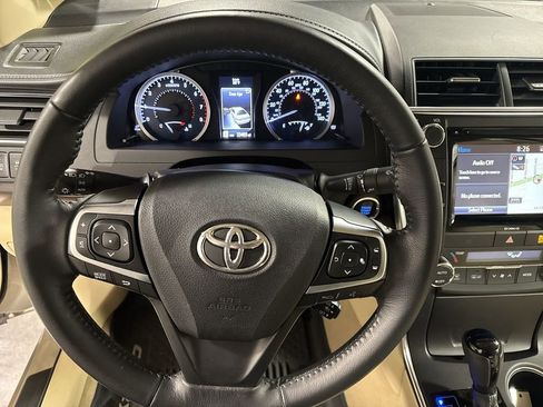 Used 2016 Toyota Camry XLE image 22