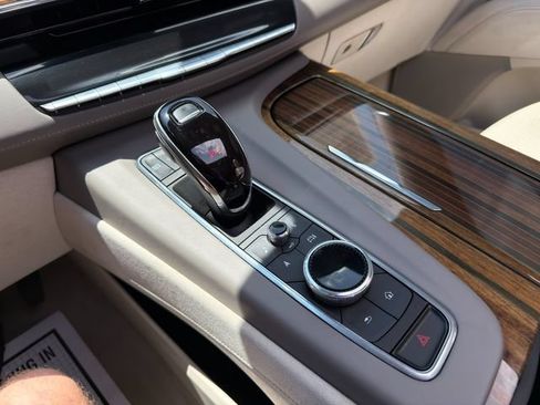 Used 2023 Cadillac Escalade Premium Luxury Platinum AWD/4WD image 30