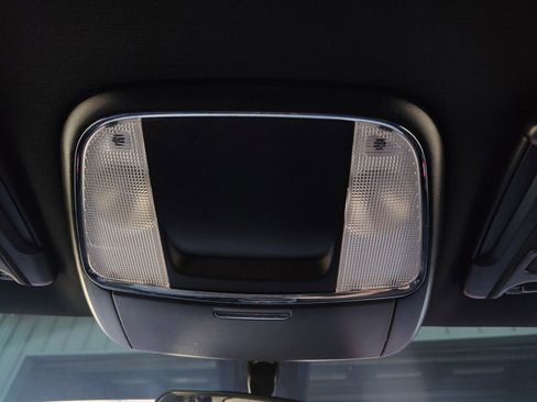 Used 2023 Dodge Charger SXT image 6