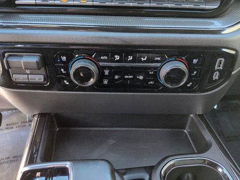 Used 2025 Chevrolet Silverado 1500 ZR2 w/ Technology Package image 18
