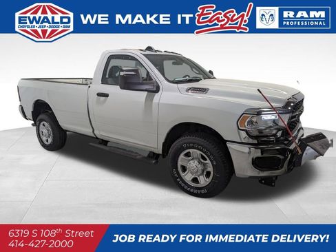New 2024 RAM 2500 Tradesman w/ Chrome Appearance Group image 18