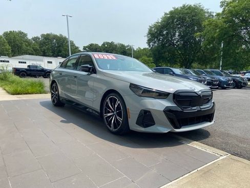 Used 2024 BMW i5 M60 w/ Premium Package AWD/4WD image 5