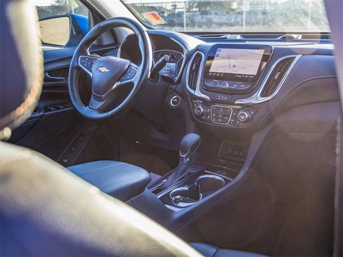 Used 2024 Chevrolet Equinox Premier image 20