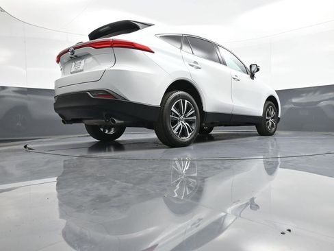 Certified 2024 Toyota Venza LE image 29