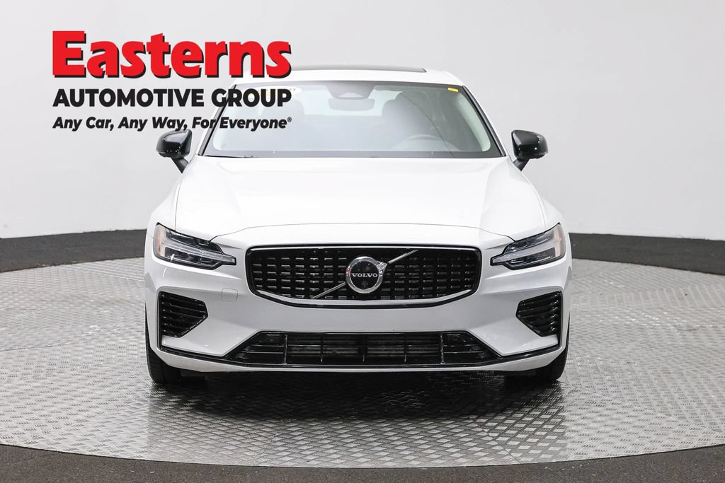 Used 2023 Volvo S60 T8 Plus AWD/4WD image 3