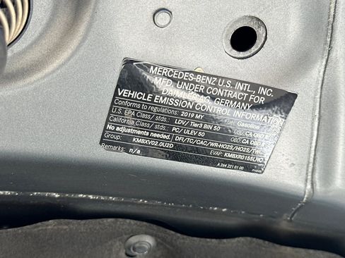 Used 2019 Mercedes-Benz C 300 Sedan image 23