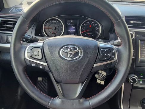 Used 2016 Toyota Camry SE image 24