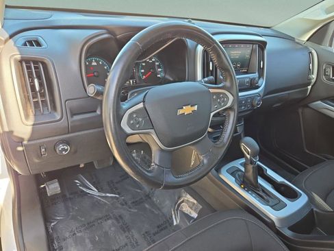 Used 2022 Chevrolet Colorado LT image 33