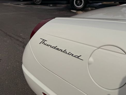Used 2002 Ford Thunderbird image 14