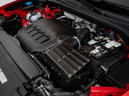 Used 2024 Audi Q3 2.0T Premium image 47