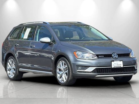 Used 2017 Volkswagen Golf Alltrack SEL AWD/4WD image 9