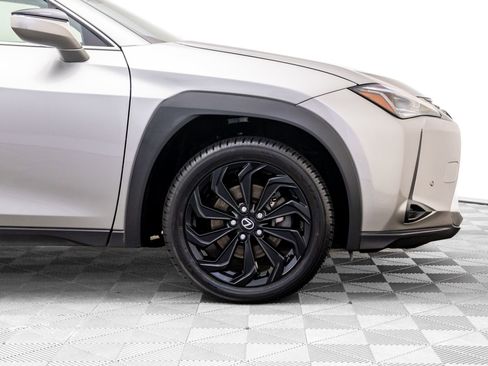 Used 2021 Lexus UX 200 w/ Accessory Package (Z1) image 34
