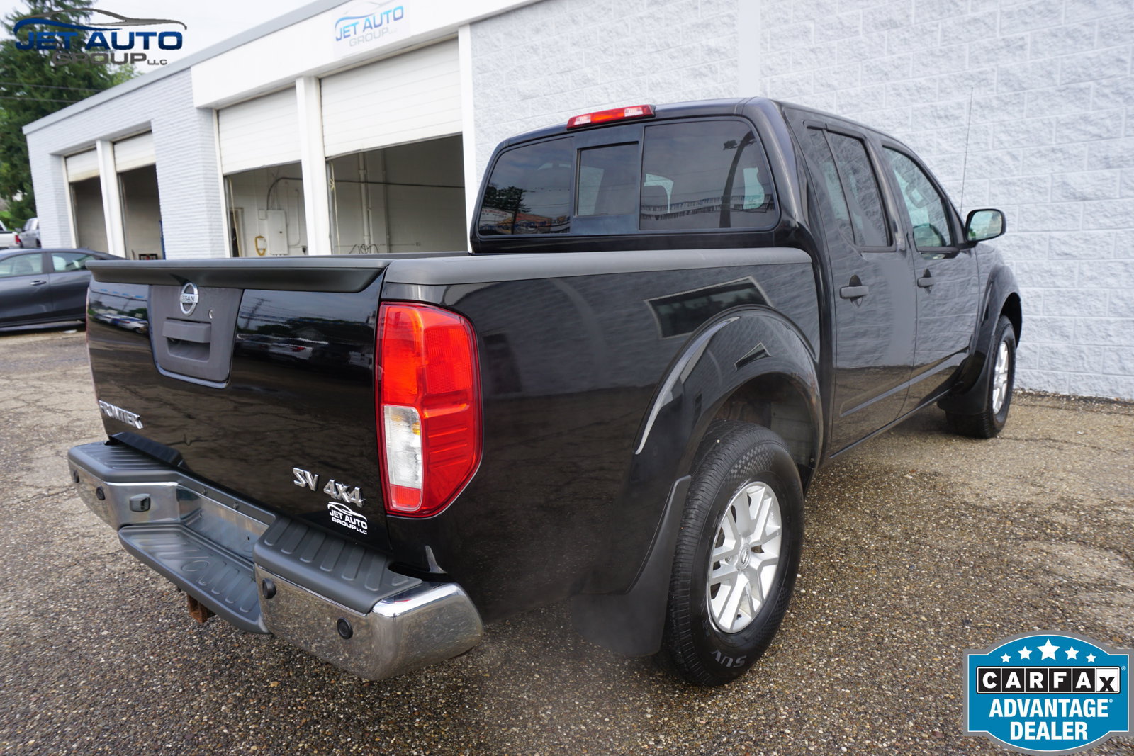 Used 2016 Nissan Frontier SV w/ SV Value Truck Package AWD/4WD image 10