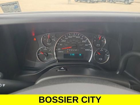 New 2026 GMC Savana 3500 Extended w/ Driver Convenience Package RWD image 19