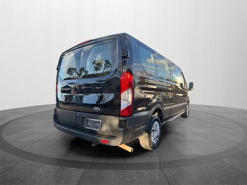 Used 2022 Ford Transit 350 XLT image 6