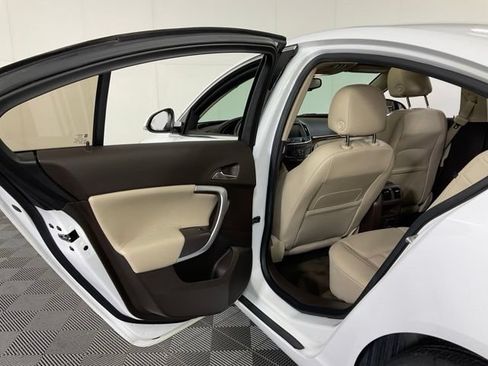 Used 2016 Buick Regal Premium FWD image 34