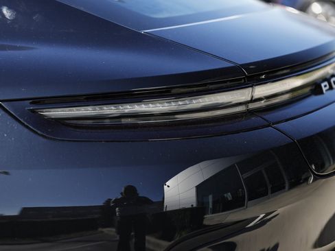New 2025 Porsche Panamera 4 image 13