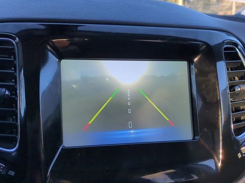 Used 2020 Jeep Compass Latitude image 21