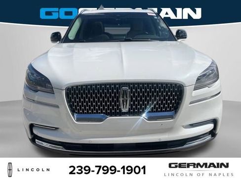Used 2024 Lincoln Aviator 2WD w/ Premium Package image 10