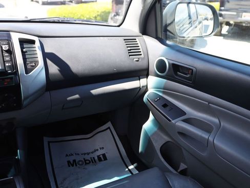 Used 2015 Toyota Tacoma 4x4 Double Cab image 20