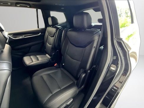 Used 2022 Cadillac XT6 Sport w/ Technology Package AWD/4WD image 21