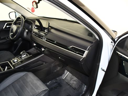 Used 2023 Mitsubishi Outlander SE AWD/4WD image 41