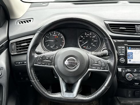 Used 2017 Nissan Rogue Sport SL AWD/4WD image 7