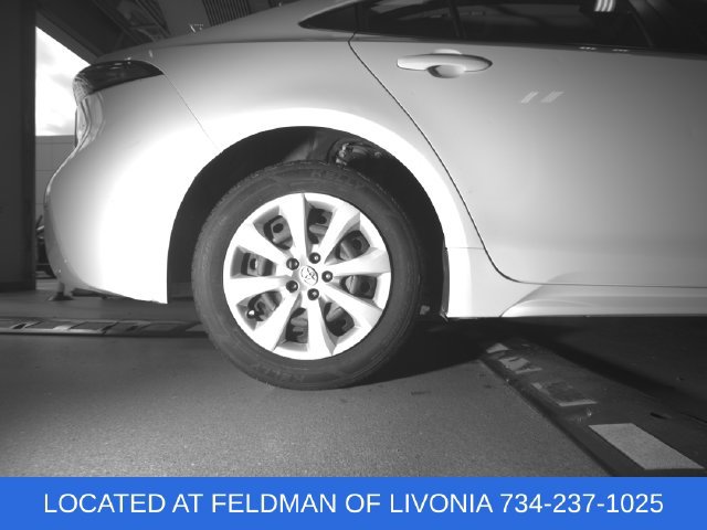 Used 2023 Toyota Corolla LE FWD image 30
