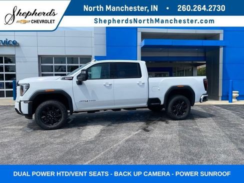 Used 2025 GMC Sierra 2500 AT4 AWD/4WD image 1
