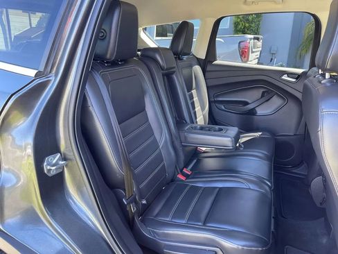 Used 2019 Ford Escape SEL image 26