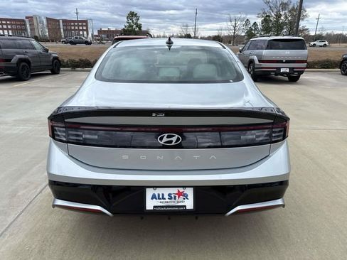 New 2026 Hyundai Sonata SEL FWD image 9