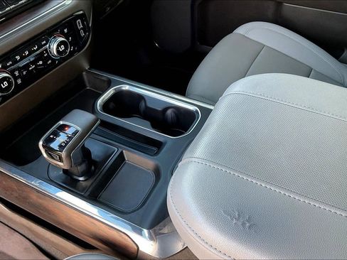 Used 2023 GMC Sierra 1500 SLT w/ SLT Premium Plus Package image 14