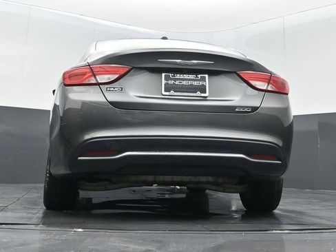 Used 2015 Chrysler 200 Limited w/ Convenience Group image 20