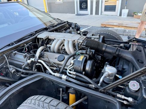 Used 1986 Chevrolet Corvette Coupe image 61