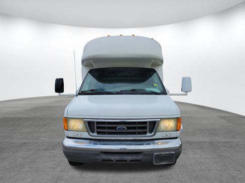 Used 2007 Ford E-450 and Econoline 450 image 2