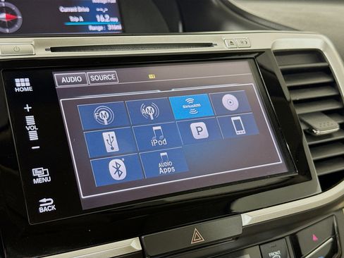 Used 2016 Honda Accord EX-L image 16