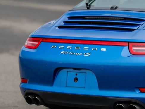 Used 2015 Porsche 911 Targa 4S image 14