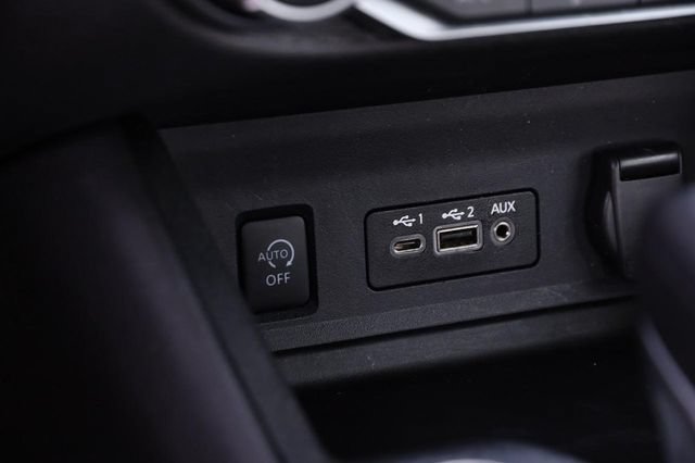 Used 2024 Nissan Sentra SV FWD image 19