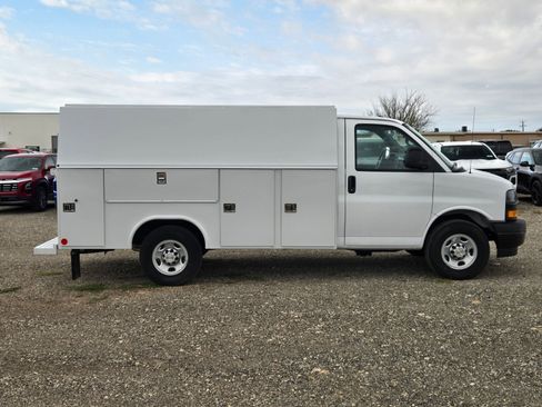 New 2025 Chevrolet Express 3500 w/ Power Convenience Package image 2