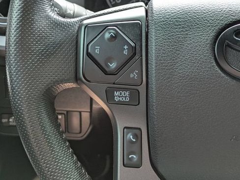 Used 2021 Toyota Tacoma TRD Off-Road w/ Technology Package AWD/4WD image 27
