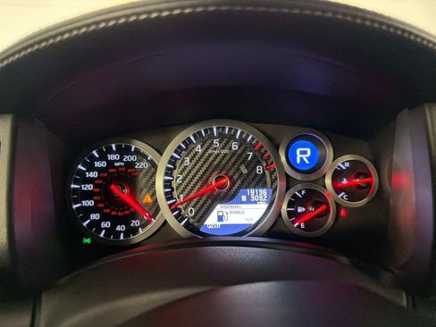 Used 2016 Nissan GT-R Premium AWD/4WD image 36