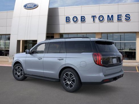 New 2025 Ford Expedition Active image 5