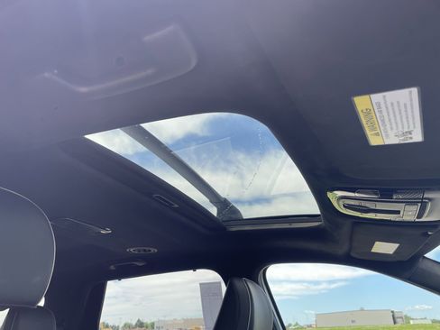 Used 2022 Hyundai Palisade Calligraphy image 5