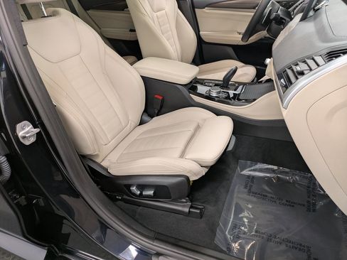 Used 2021 BMW X4 xDrive30i w/ Executive Package image 28
